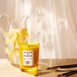 ACQUA DI PARMALuce di Colonia                Bougie Parfumée