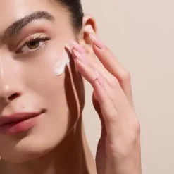 Ahava                Gel-Crème Anti-Tâches