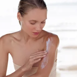 AhavaNiacinamide                Baume Corporel Teint Parfait