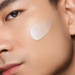 BiothermForce Supreme Face Reshaper                Crème Resculptante Visage pour Homme