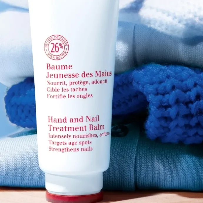 CLARINSBaume Jeunesse des Mains 96% d’ingrédients d’origine naturelle