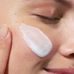 CLARINSLait Velours Démaquillant                Toutes Peaux