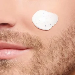 ClarinsMen                Nettoyant Exfoliant Gommage Visage