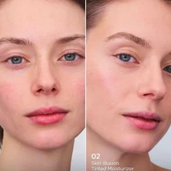 CLARINSSkin Illusion Tinted Moisturizer SPF25                Crème Teintée Booster d'Éclat - Format Voyage