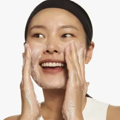 CLINIQUEAll About Clean                Gelée Nettoyante + Exfoliante 2-en-1