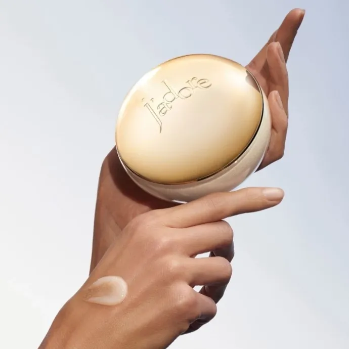 DIORJ'adore les Adorables Gommage Parfumé pour le Corps