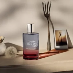 Juliette Has a GunOde To Dullness                Eau de Parfum