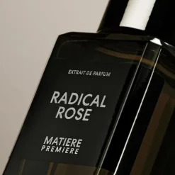 Matière PremièreRadical Rose                Extrait de Parfum