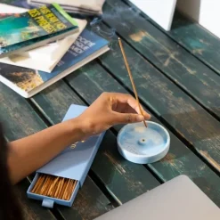 Porte Encens Bloom                Rose Marbré en Beton