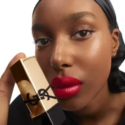 YVES SAINT LAURENTRouge Pur Couture                Rouge à lèvres fini satin - Couleur intense et confort